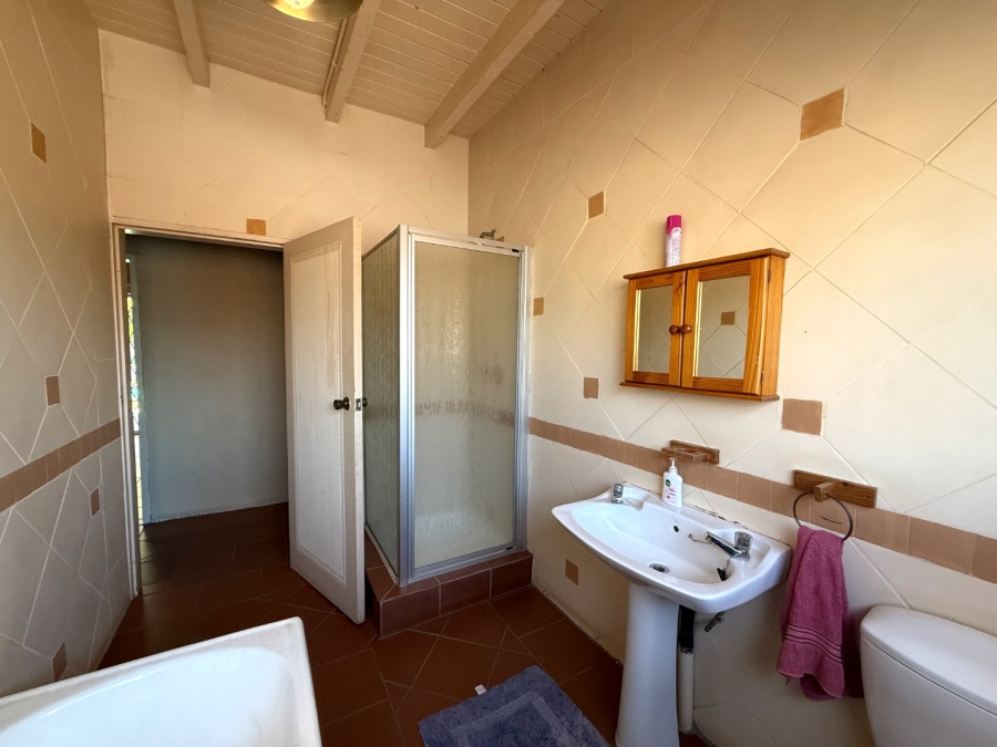 6 Bedroom Property for Sale in Schoemansville North West